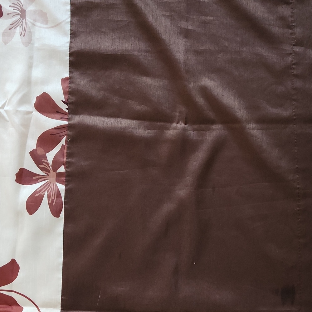 Beautiful flower print curtains - Picture 14 of 17